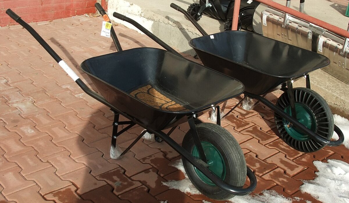 Wheelbarrow (Heavy Duty)